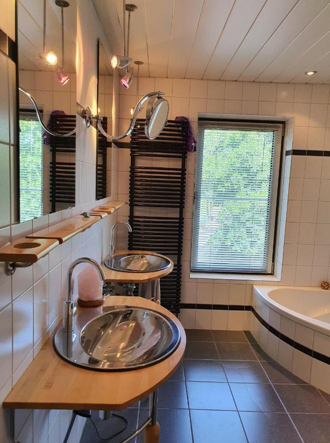 Nederweert De Vliegende Vlinder Bed & Breakfast エクステリア 写真
